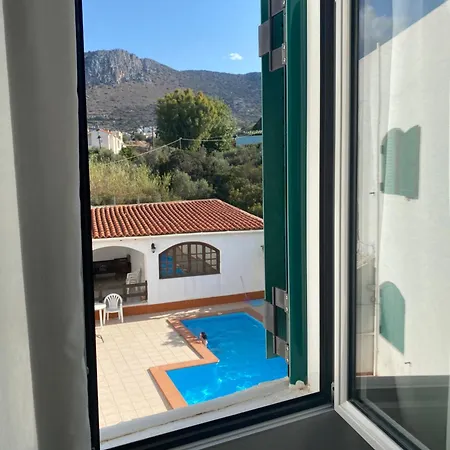 Elia Tina's 2 Hersonissos (Crete)